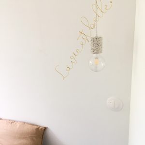 " La vie est belle " 13 lettres en 1 fil